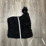 ENTRY  Black One-Shoulder Blouse Photo 10