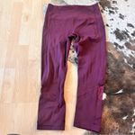 Lululemon  Burgundy Pace Rival High-Rise Crop 22" Athletic Leggings Size 6‎ Photo 4