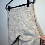 Athleta Womens Brooklyn Joggers Abalone Beige Camo Athletic Pants Pockets Size 8 Photo 15