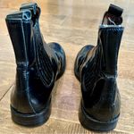 Daryl K Women’s Patent Leather Chelsea Boots Black Size 8 EUC Photo 3