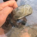 Vintage Women's Frosted Gray Enamel Silver Metal Clamper Bangle Bracelet Paisley Photo 1