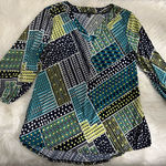 Sami & Jo 🎄 Blue and Green Geometric Blouse Photo 0