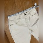 Free People We The NWT CRVY ivory raw hem cropped button fly denim size 33, 17” Photo 4
