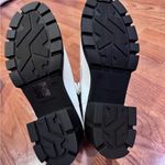 Tinstree Stylish Chunky Sole Women's Chelsea Boots Size 10 Urban Chic Edgy White Photo 4