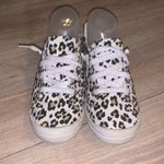 Time And Tru  memory foam leopard print slip on shoes Photo 1