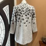 Westport  white animal print cardigan Photo 4