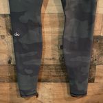 Alo Yoga alo High-Waist Camo Vapor Legging in Hunter Camo Photo 3