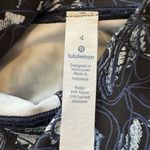 Lululemon  Women's Size 4 Align High Rise Leggings Crop Blue Black‎ Patterned Photo 4