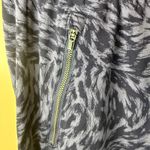 Athleta Trekkie North Printed Crop 23" Jogger Pants Women's Size 18 Athleisure Photo 2