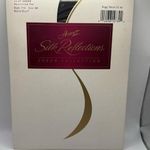 Hanes Silk Reflections Sheer Collection Pantyhose Reinforced Toe AB Barely Black Photo 0