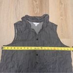 Women’s Time & Tru Dark Gray Sleeveless Button Up Henley Photo 3
