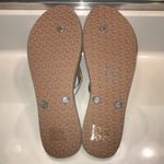 REEF  Women’s Beach Resortwear Vacation White Silver Glitter Thong Sandals Photo 4