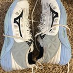 Mizuno Volleyball Shoes Photo 1