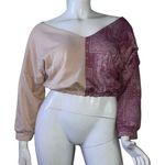 Boohoo color block V neck cropped sweatshirt Photo 0