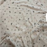 Flora Nikrooz  Feather Print Short Sleeve Super Soft pajama set size large Photo 4