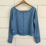 Zella  Wide Neck Long Sleeve Fleeced Lined Crop Top. Size Medium. Photo 1