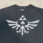 Nintendo  The Legend of Zelda Skyward Sword Hylian Crest Graphic T-Shirt Size L Photo 1