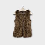 Say What? Women’s Juniors Say What  Faux Fur Vest M Brown Photo 1
