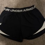 Under Armour  Shorts Photo 0