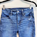 American Eagle  Hi-Rise Distressed Jegging Size 2 Photo 8