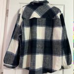 Amazon Women’s Blue/White Plaid Shacket Photo 1