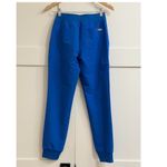 FIGS  Women's Zamora Jogger Scrub Pants in Royal Blue, Size XXS Photo 6