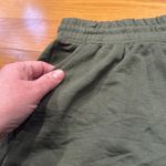 Terra & Sky  olive green shorts size 0X (14w) . Photo 5