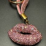 Sparkling Rhinestone Lip Keychain Photo 2