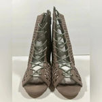 Shoe Republic LA NIB!Shoe -Suede Perforated-Lace UpPeep toe heel booties Size 9 Photo 3
