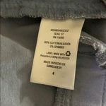 simply styled -Shorts EUC Photo 4