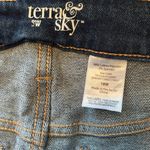 Terra & Sky 18W Jean shorts •  Photo 4