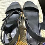 Sorel Joanie IV Black Leather Ankle Strap Wedge Platform Sandals Women’s Size 7 Photo 6