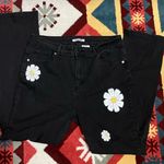 Legend Straight Leg Classic High Rise Denim Pants with Daisy Floral Design Multi Size 31 Photo 4