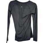 Lululemon Grey Swiftly Tech Long Sleeve Shirt Gym Running Active Women’s Size 6 Photo 3
