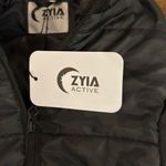 Zyia active gray camo sawatch puffy vest Size Small NEW with tags Black Photo 10