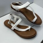 Joie  Flat Sandal Women 10 Lennox White Cushioned Vegan Leather Toe Ring Shoes Photo 1