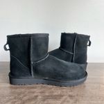 UGG  Women’s Classic Mini II Black Boot Size 5 #926 Photo 4