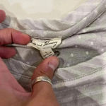 Jane and Delancey  ShortSleeve Ruffled Sides Gray Striped Shirt Blouse Womens Large Photo 2