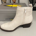 Very Volatile Volatile Women's Cream Ankle Boots Size 6 Photo 0