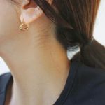 Love heart stud earrings for women Gold Photo 2