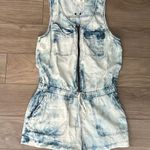 Life in Progress Acid wash jumper size small Photo 0