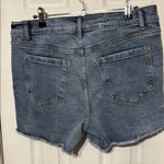 Kensie  Blue Jean The Short Shorts with Raw Edge Hem Size 10/30 Photo 1