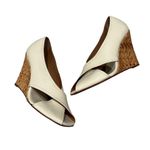 BCBGMAXAZRIA Raisa White Cream Leather Wedge, Sz 6.5 Photo 2