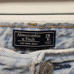 Abercrombie & Fitch High Rise Mom Jeans Women’s sz 28 | 6R Blue Denim Jeans Rip Photo 7