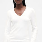 Gap Modern V-Neck T-Shirt White XL/T NWT IN PACKAGE Photo 0