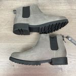 Sorel  Gray Emelie II Waterproof Chelsea Boot Sz.9 NWOB Photo 10