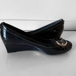 Stuart Weitzman Low Wedge Pump Women Size 8.5 Black Patent Leather Buckle Comfy Photo 4
