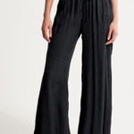 Abercrombie & Fitch Abercrombie Crinkle Textured Pull-On Pants Photo 0