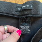 Rock & Republic black reptile print leggings size XL Photo 2