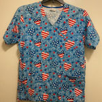 White Swan Womens Patriotic Scrub Scrubs Top Shirt S 40” US Flag Hearts On Blue Red Photo 0